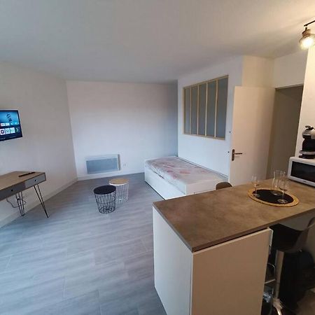 Appartement Tout Equipe 2 A 4 Couchages St Charles Marseilles Exterior foto