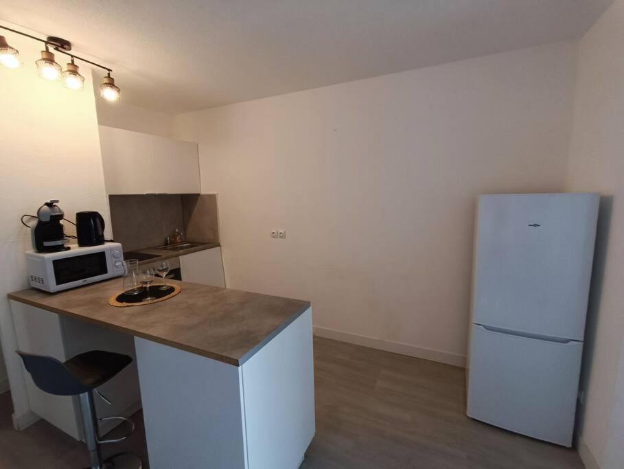 Appartement Tout Equipe 2 A 4 Couchages St Charles Marseilles Exterior foto